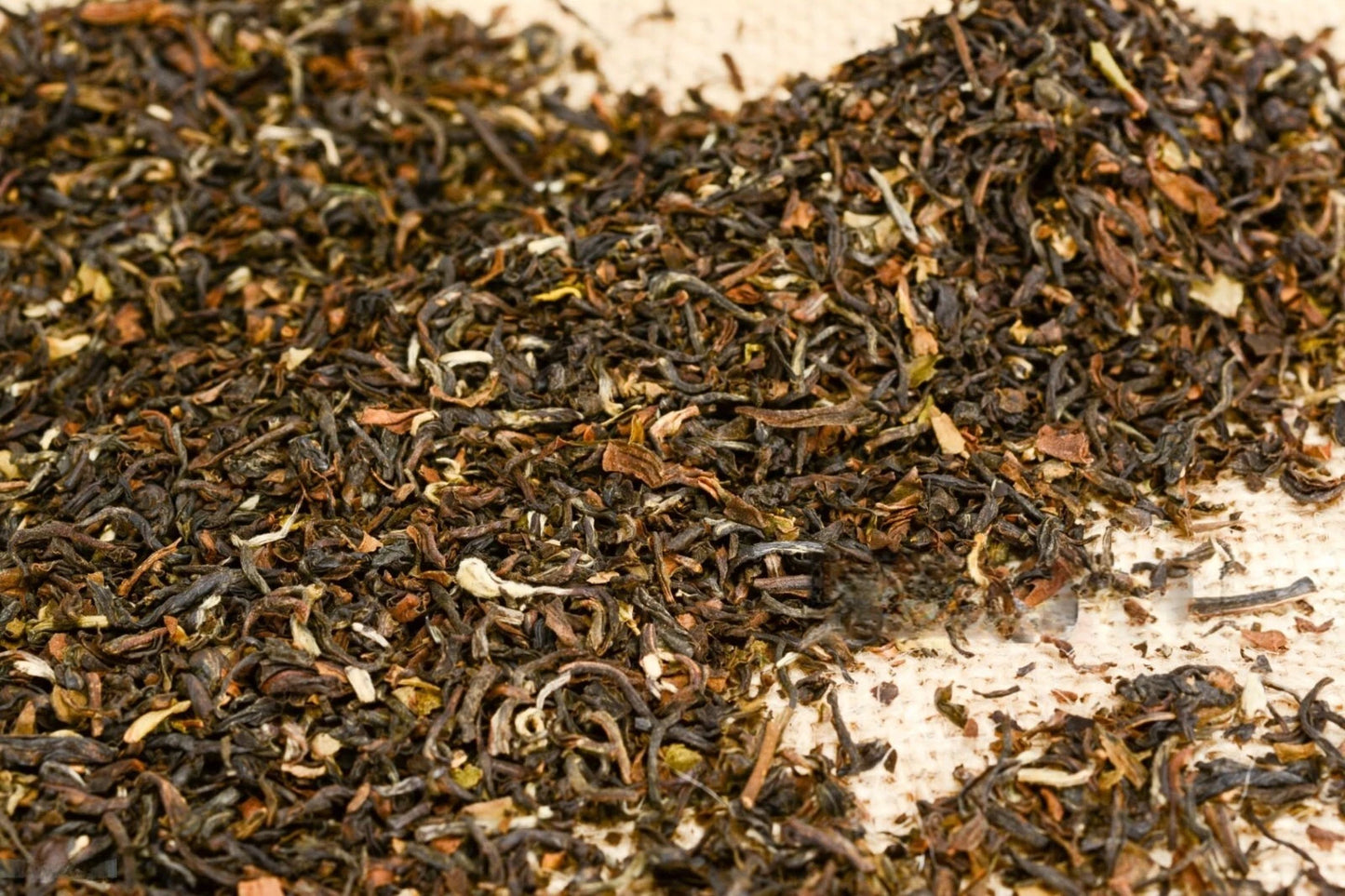 Thé Darjeeling First Flush – Feuilles en vrac de qualité supérieure | Thé noir indien pur